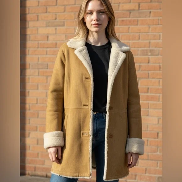 Danier 💯 % Sheepskin Suede Jacket - Picture 1 of 17